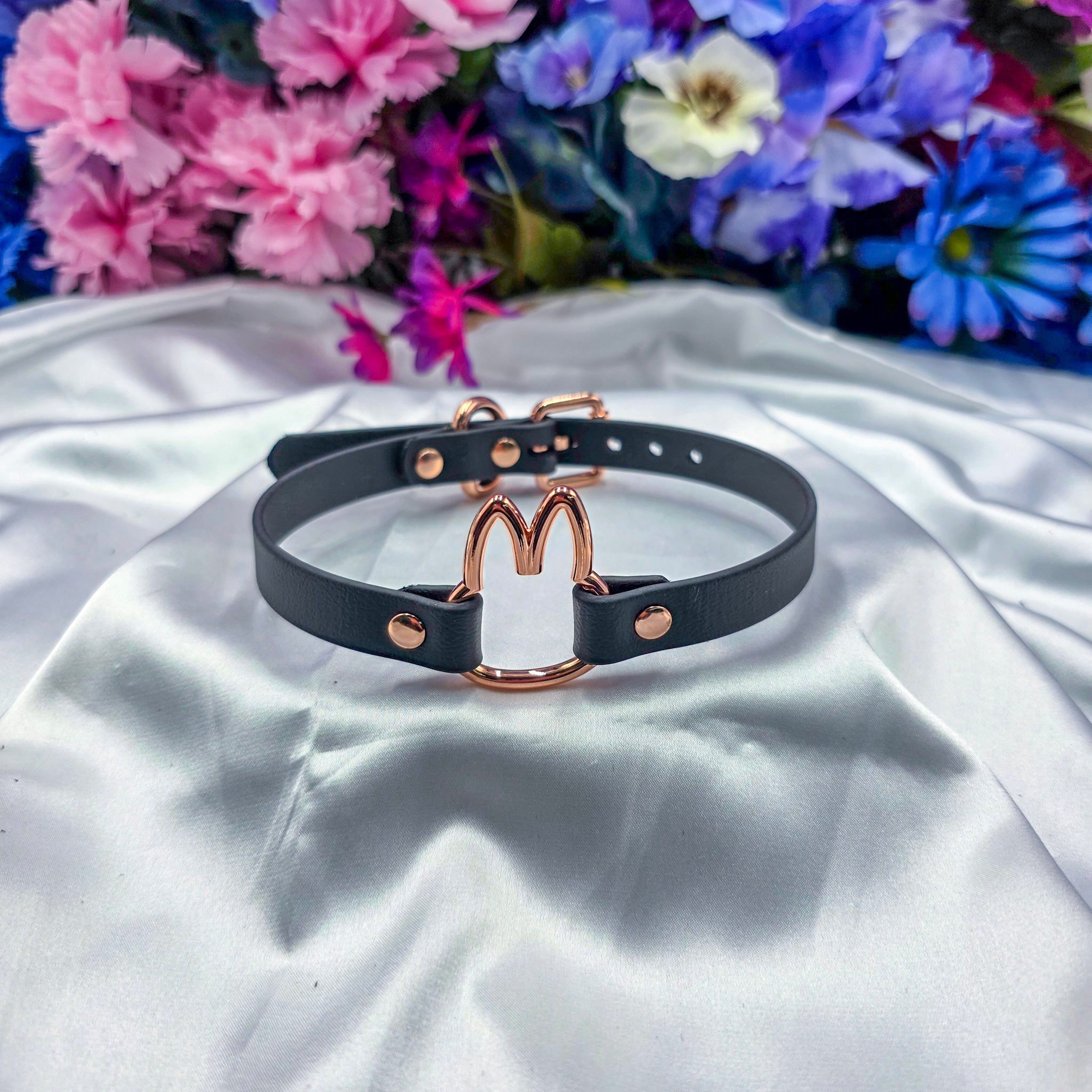 Build-Your-Own Classic Bunny Ring Choker – The Contresens